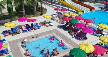 Hotel Eftalia Resort - bazén - letecký zájazd CK Turancar - Turecko, Konakli