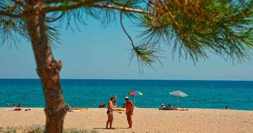 Hotel Sun beach-pláž-Platamon-Olympská riviéra (autobusové zájazdy CK Turancar)