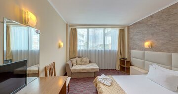 Hotel Kamenec Kiten - izba bez balkóna -zájazd leteckou a autobusovou dopravou CK Turancar  - Bulharsko - Kiten