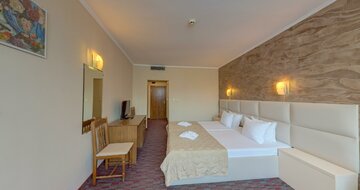 Hotel Kamenec Kiten - izba -zájazd leteckou a autobusovou dopravou CK Turancar  - Bulharsko - Kiten