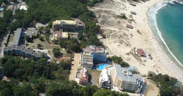 Hotel Kamenec Kiten - pláž -zájazd leteckou a autobusovou dopravou CK Turancar  - Bulharsko - Kiten