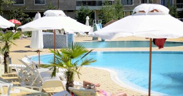 Hotel Kamenec - bazén - letecký a autokarový zájazd - Bulharsko, Nesebar