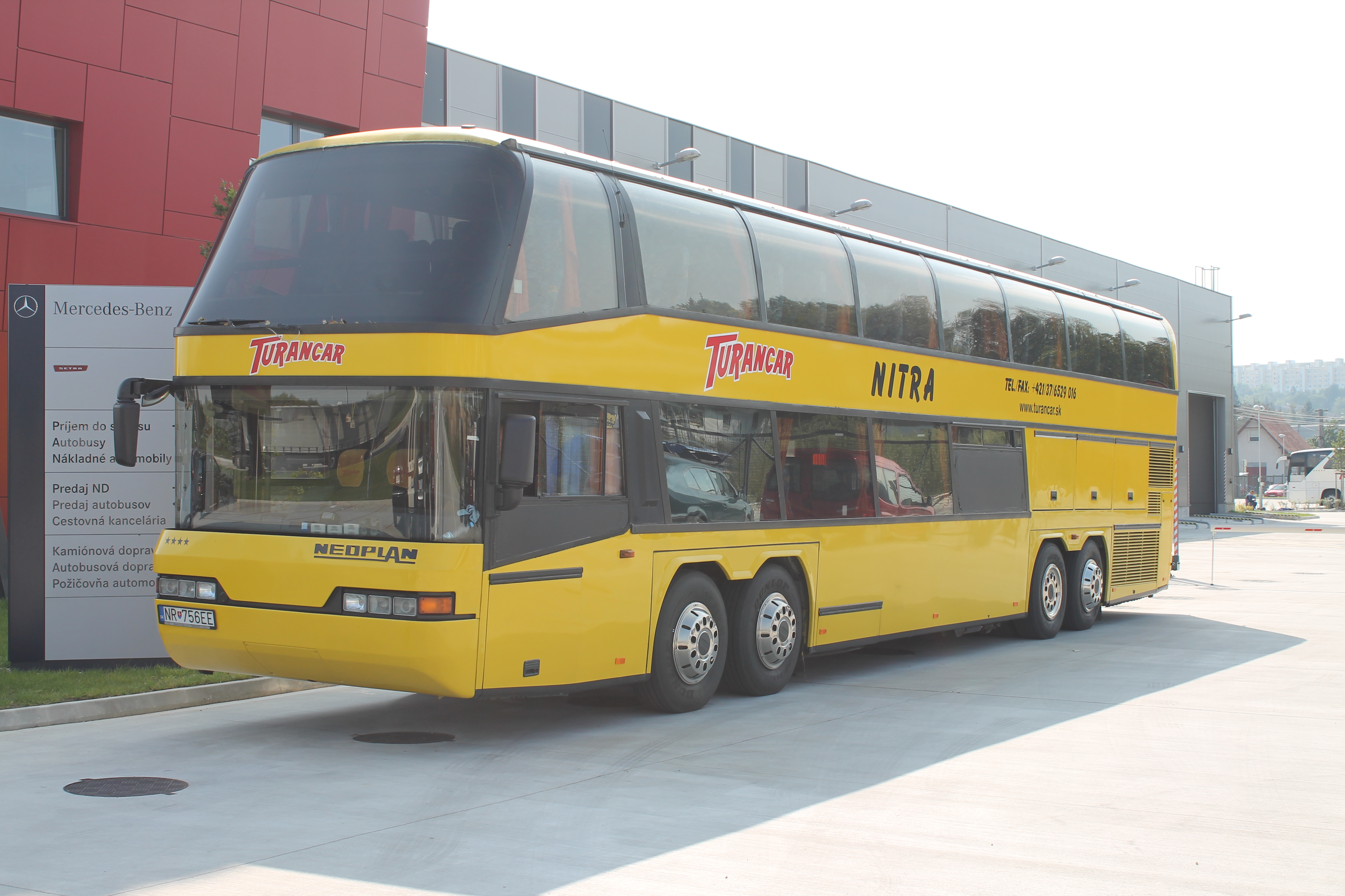 Luxusný dvojpodlažný autobus 91 miest | Luxusný dvojpodlažný autobus 91 ...